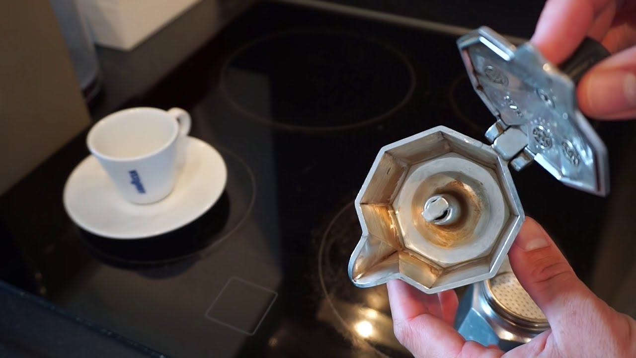 The Best Homemade Italian Coffee Using A Bialetti Moka Express Aluminium 1 Cup Espresso