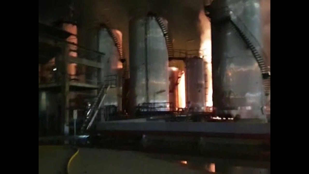 Explosión en Tarragona: imágenes del interior de la petroquímica