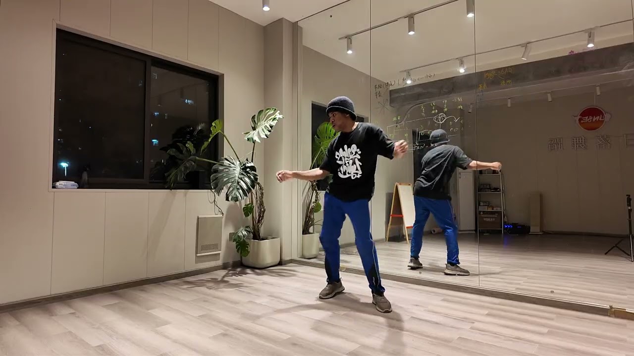 BOUNCE ACCENT CREATIVE 