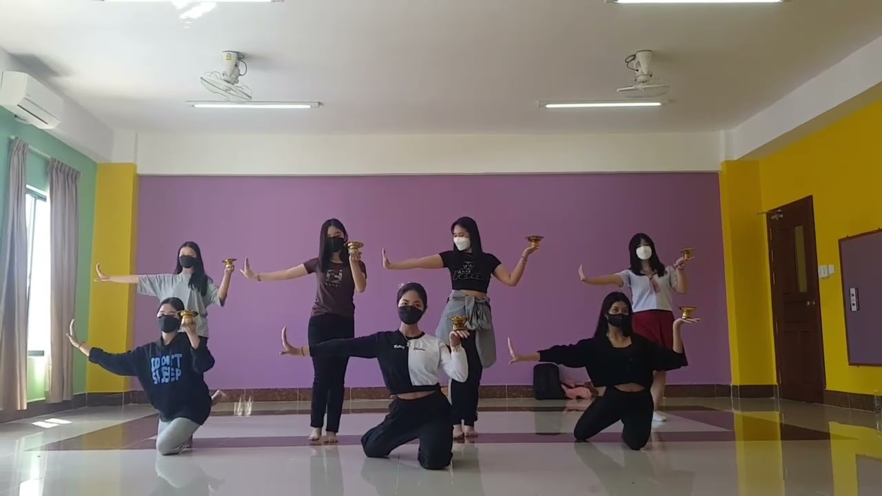 របាំជូនពរ ហាត់រៀនដោយប្អូនសាលារៀនសុវណ្ណភូមិ ទីតាំង ក្រុងព្រះសីហនុ