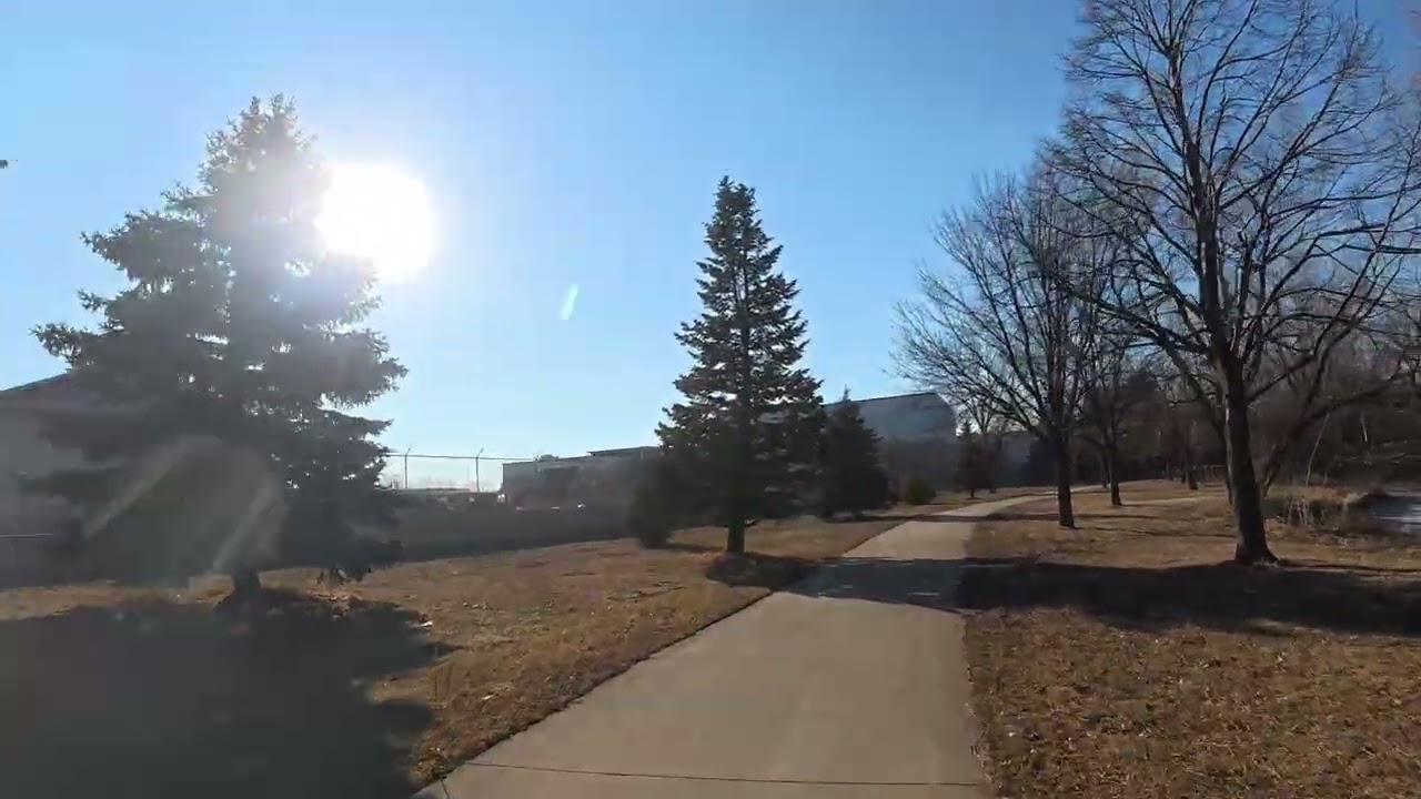 12‑Minute 4K Iowa Small Town Treadmill Scenery | 2‑Min Warm Up + 8‑Min 180 BPM Workout + Cool Down