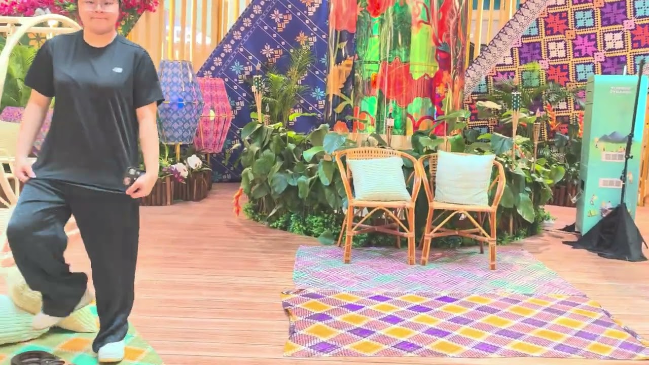 Sunway Pyramid Hari Raya Deco 2026 taken with vivo x 300 pro 