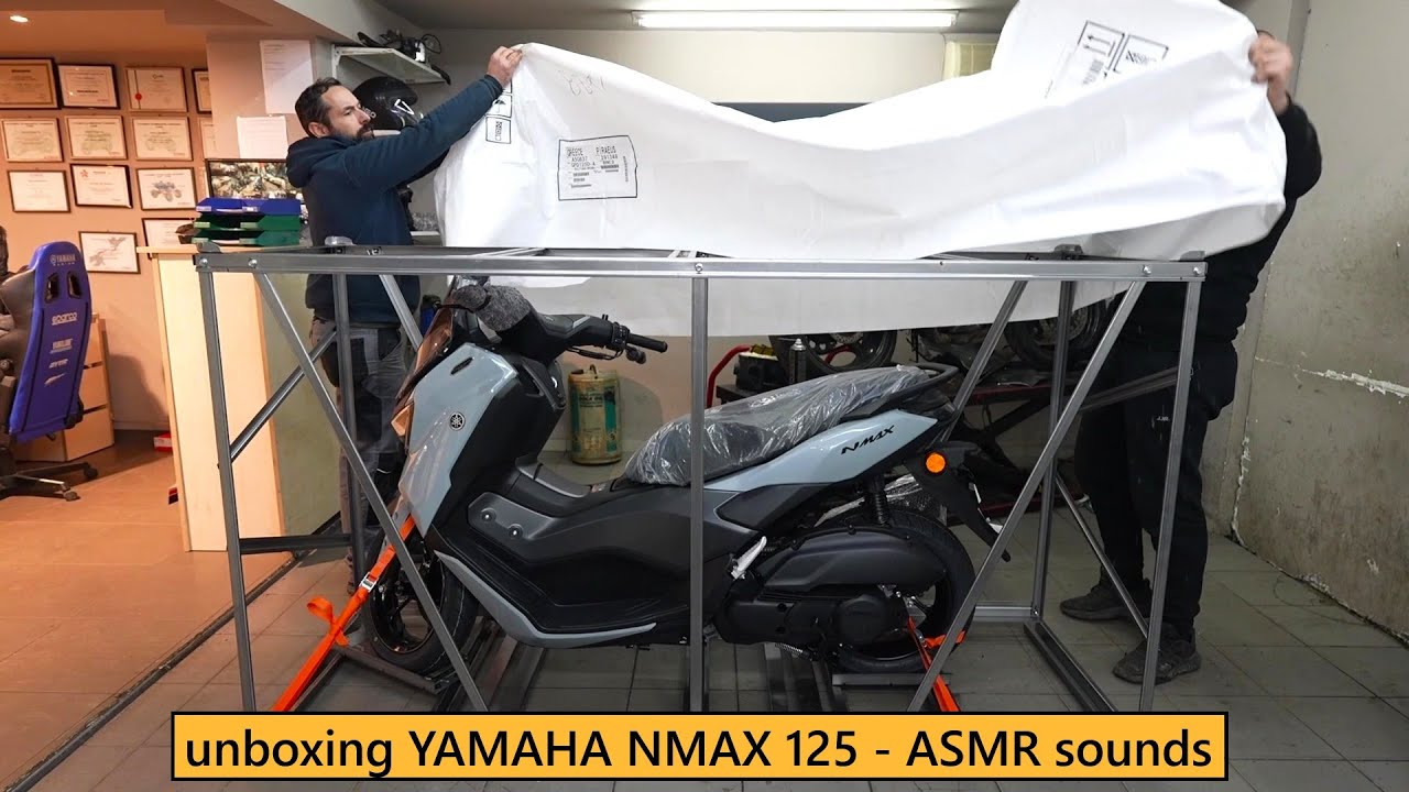 ASMR-звуки распаковки YAMAHA NMAX 125 серого цвета