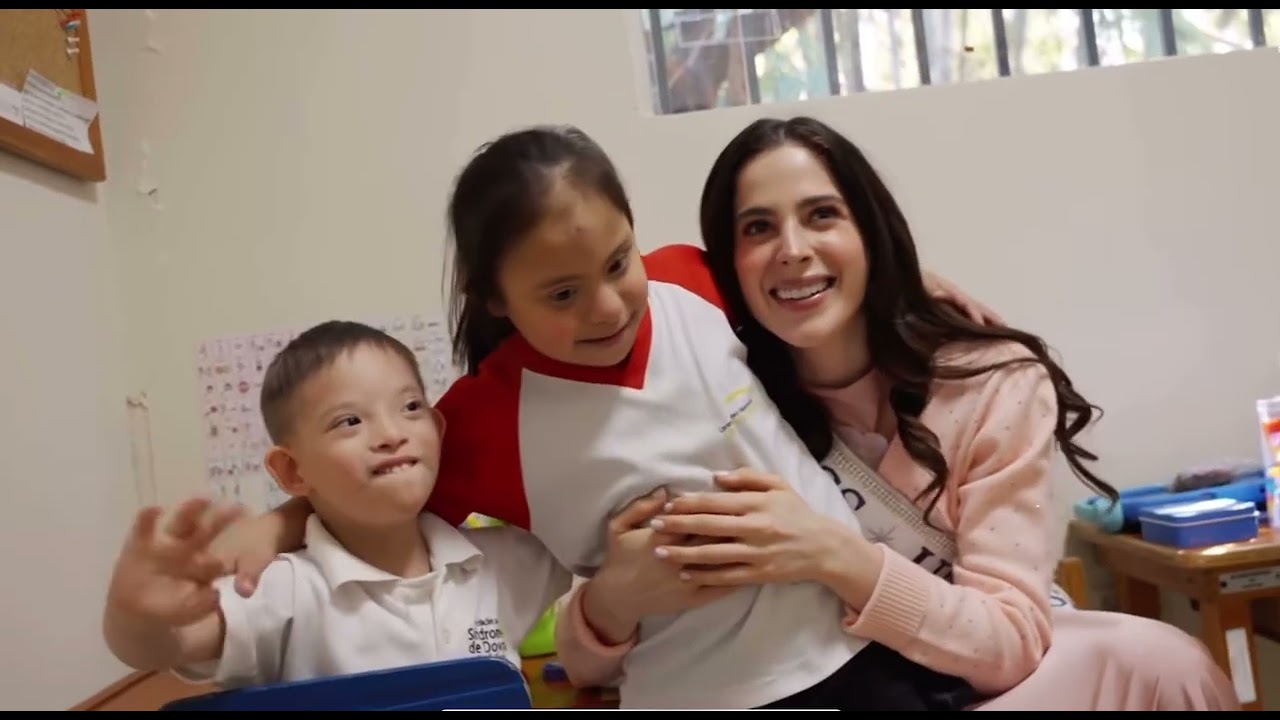 Fátima Bosch, Miss Universe 2025  Visitando un hospital en Guatemala de niños con síndrome de Down  
