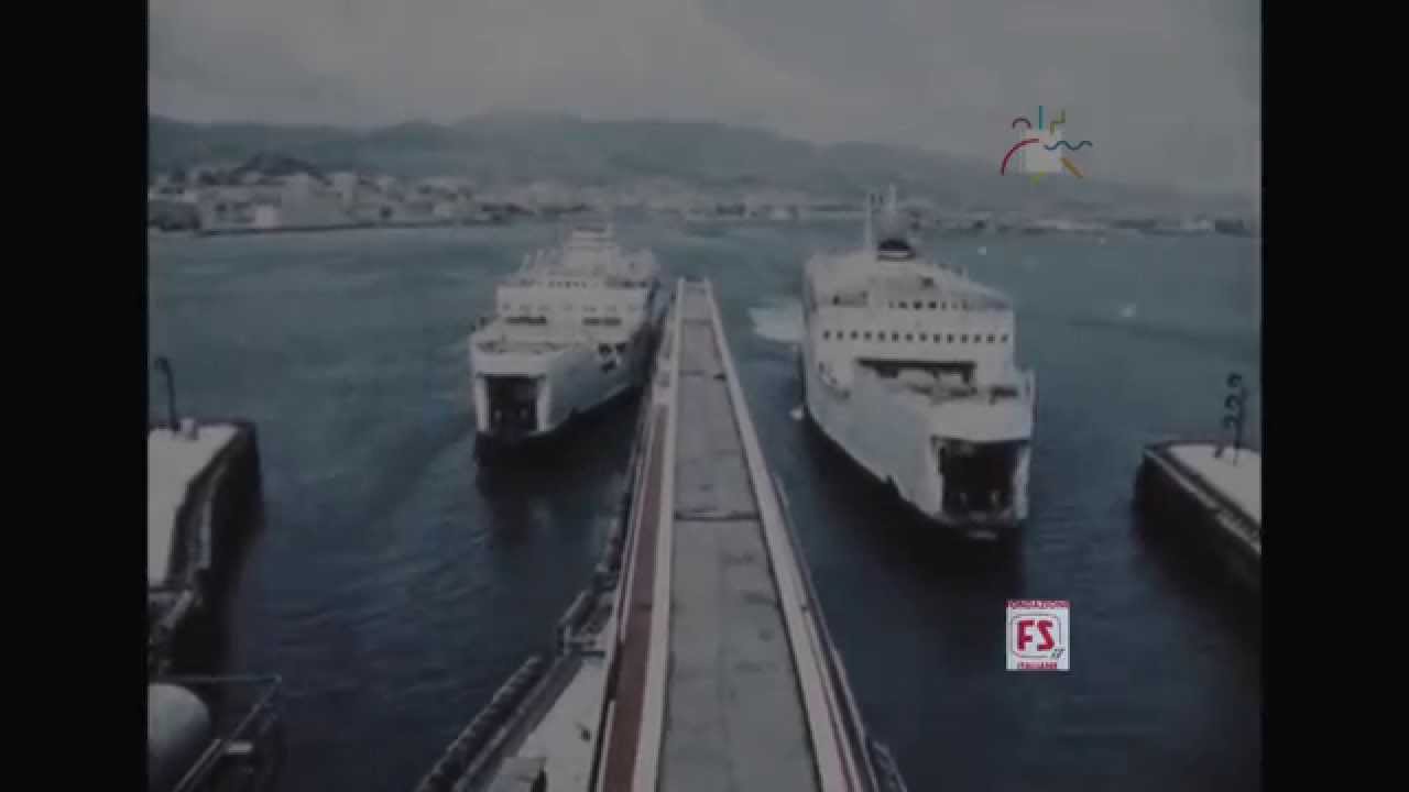 Treni sull'acqua - Ferrovie dello Stato - Stretto di Messina (Gaetano Petrosemolo, 1956)