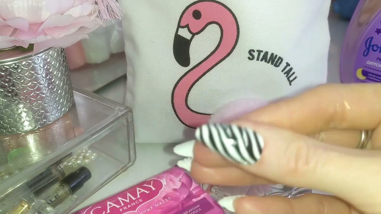 Что  в косметичке с фламинго? ❤👝/Покупки🌈🌈🌈