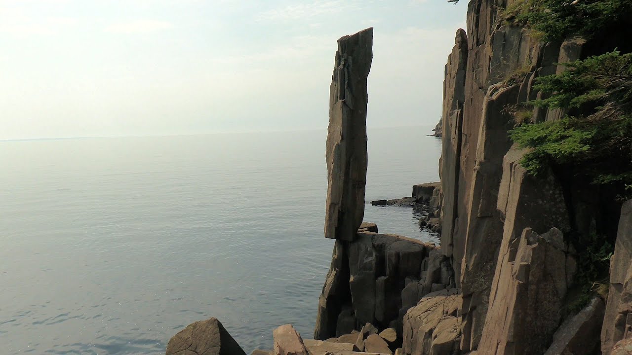 036 Nova Scotia... Balancing Rock and Fort Anne