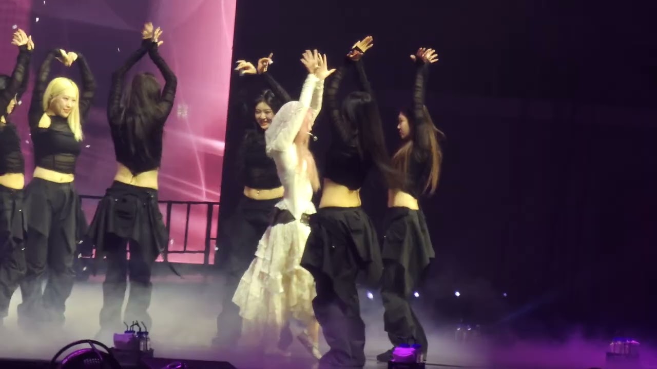 251102 show what I AM odd 가을