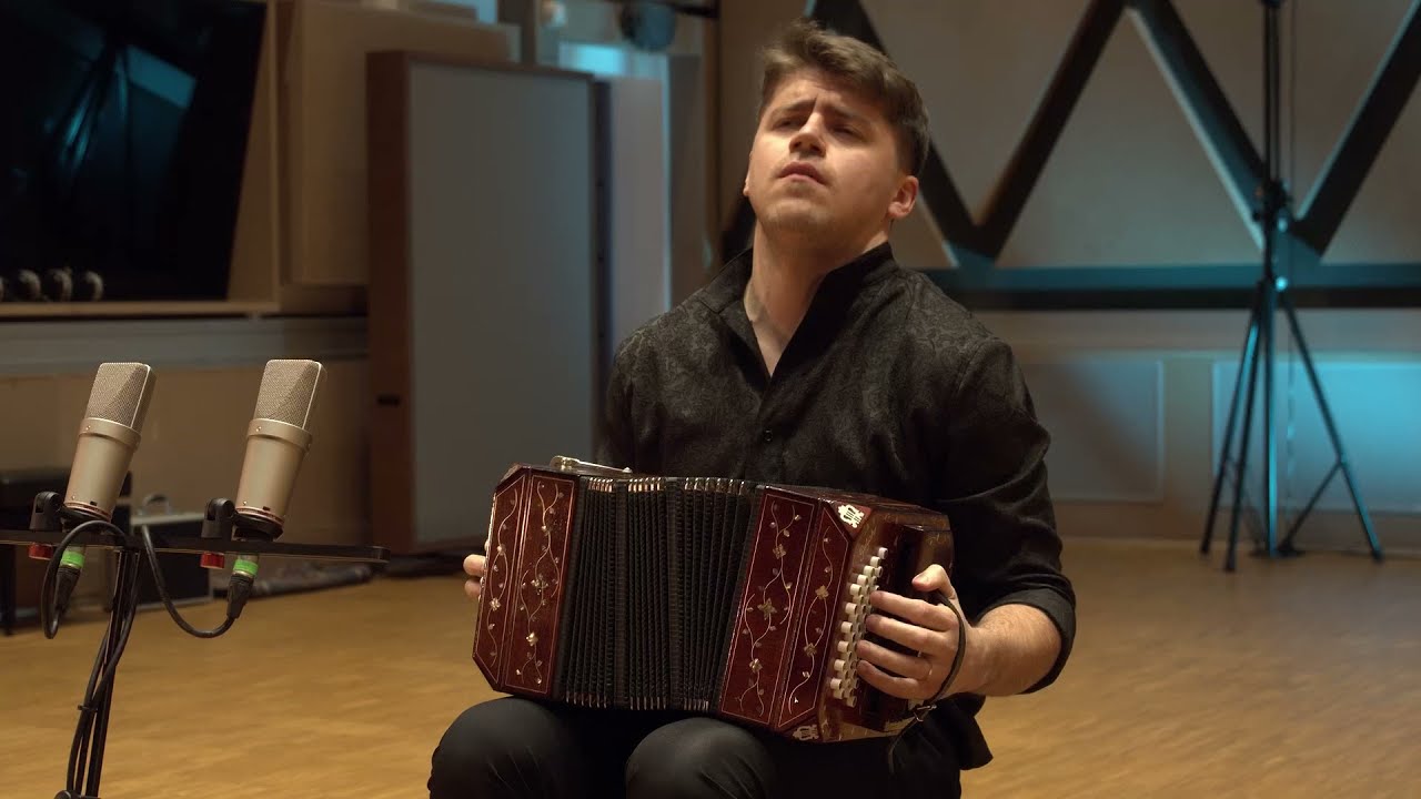 A. Piazzolla: El Cielo En Las Manos - Jovica Ivanovic