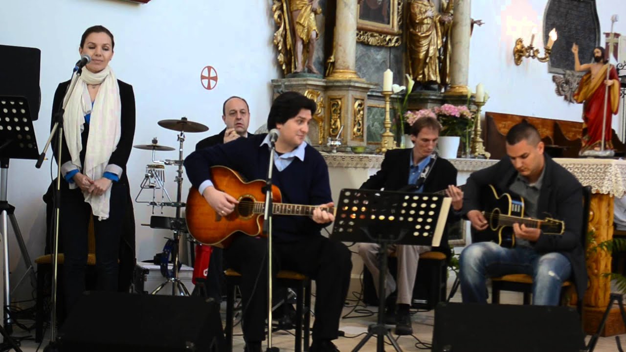 K&eacute;pm&aacute;s zenekar: Kenyered &eacute;s borod. Live in Ny&iacute;rb&aacute;tor 2015