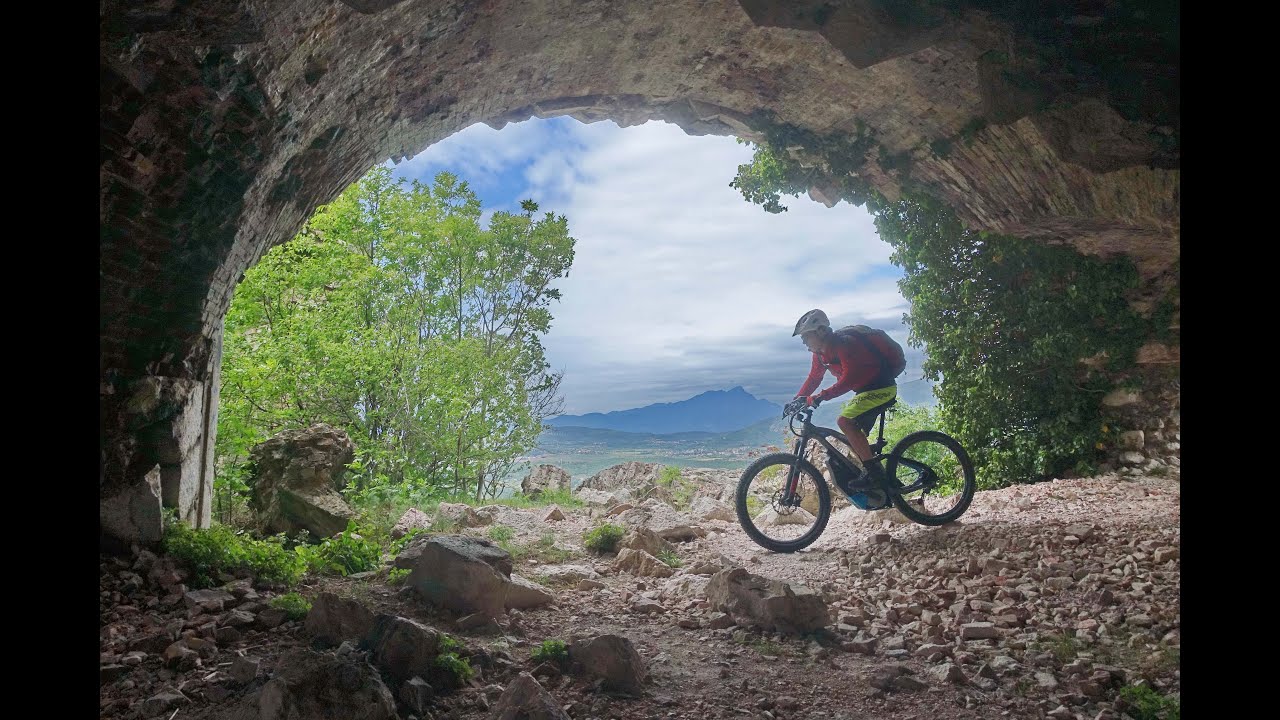 eMTB-Test: M1 SPITZING plus Pedelec auf den Trails am Gardasee (HD)