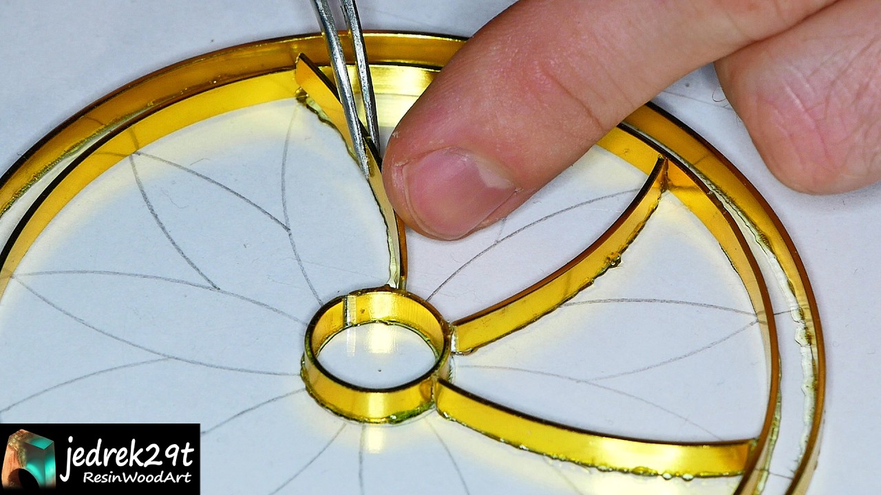 How To Make A Dream Catcher Tutorial. DIY Dreamcatcher