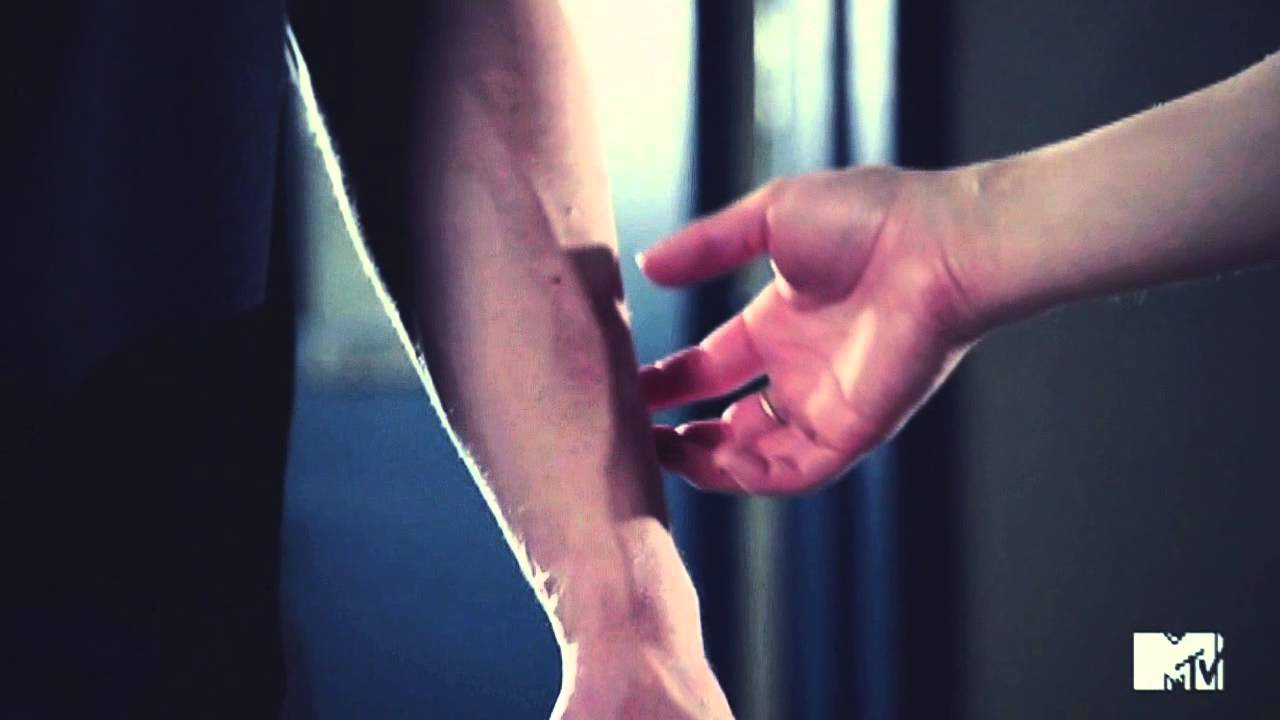 Derek/Lydia - Over The Love [AU]