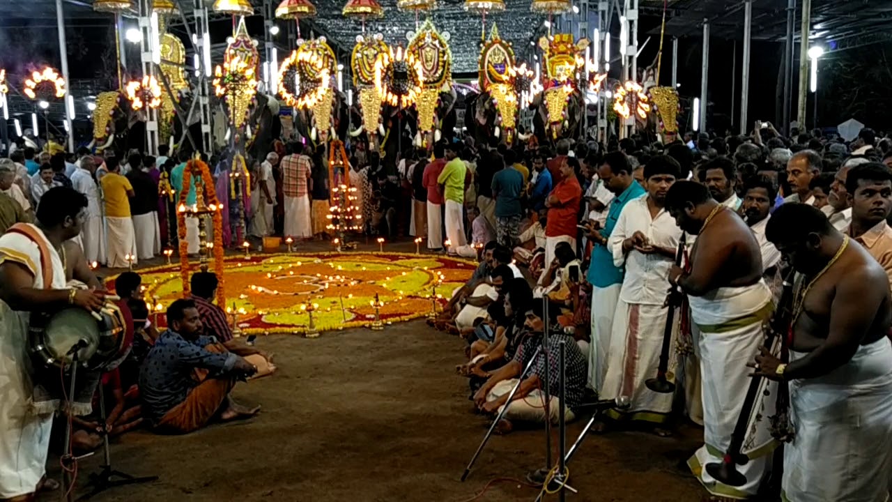 Bhavayami Raghuramam..Nemmara Brothers..Nadaswaram