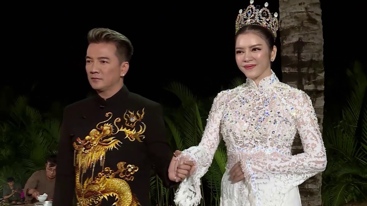 02 AO DAI ABC  HOI AN  CA SI DV HUNG 07 02 2018