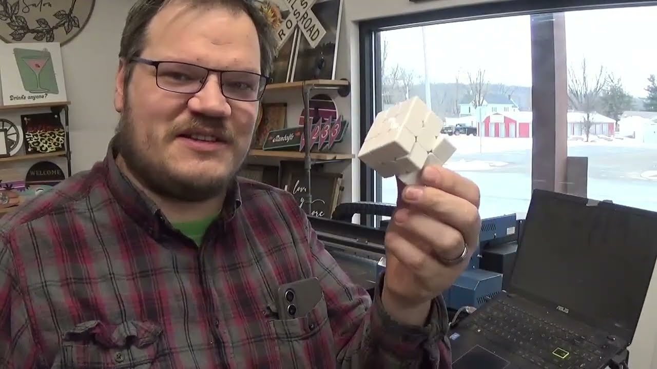 Как печатать деньги: как сделать кубик Рубика на заказ с помощью УФ-принтера J16 (урок).