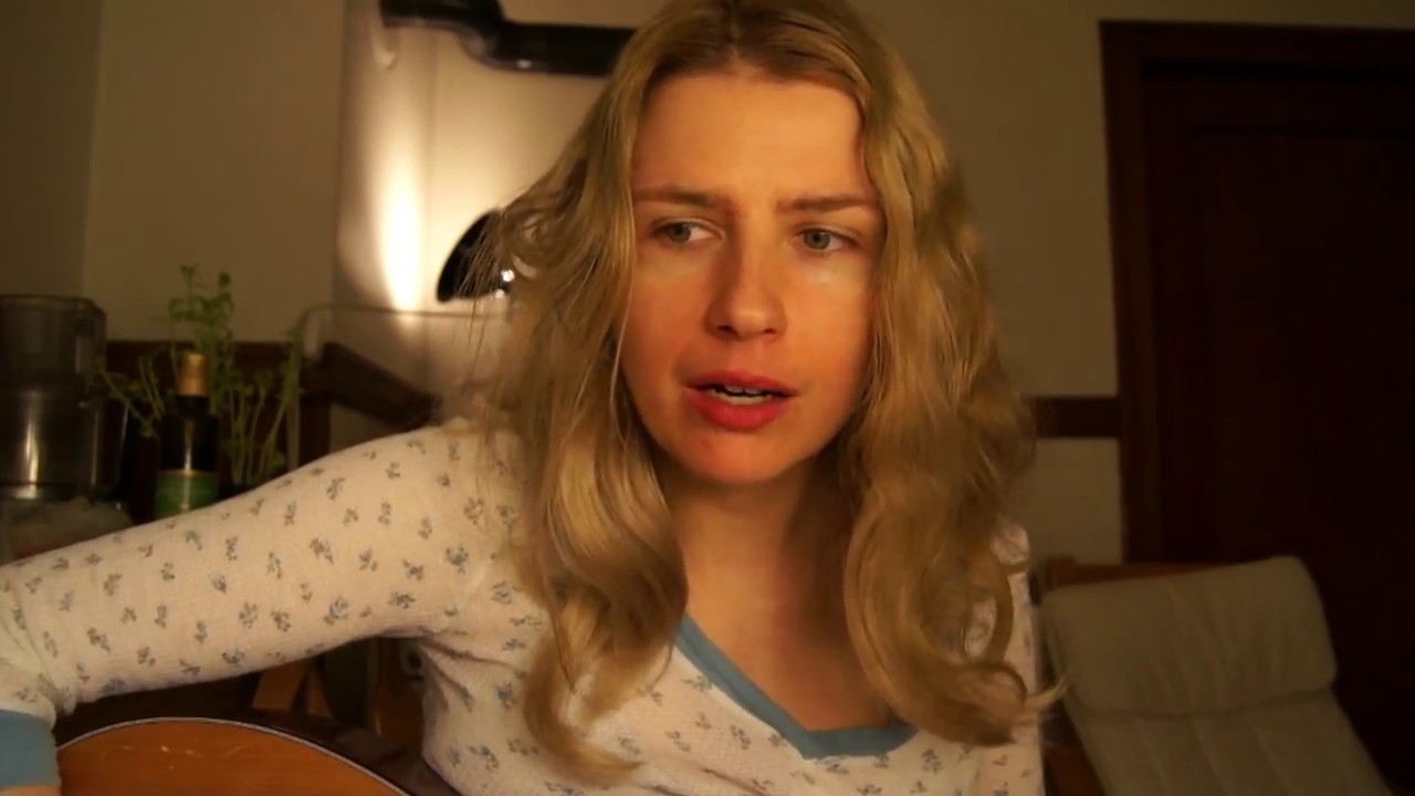 Meredith Axelrod and Anonymous Person Sing and Play, Respectively, Movin' On