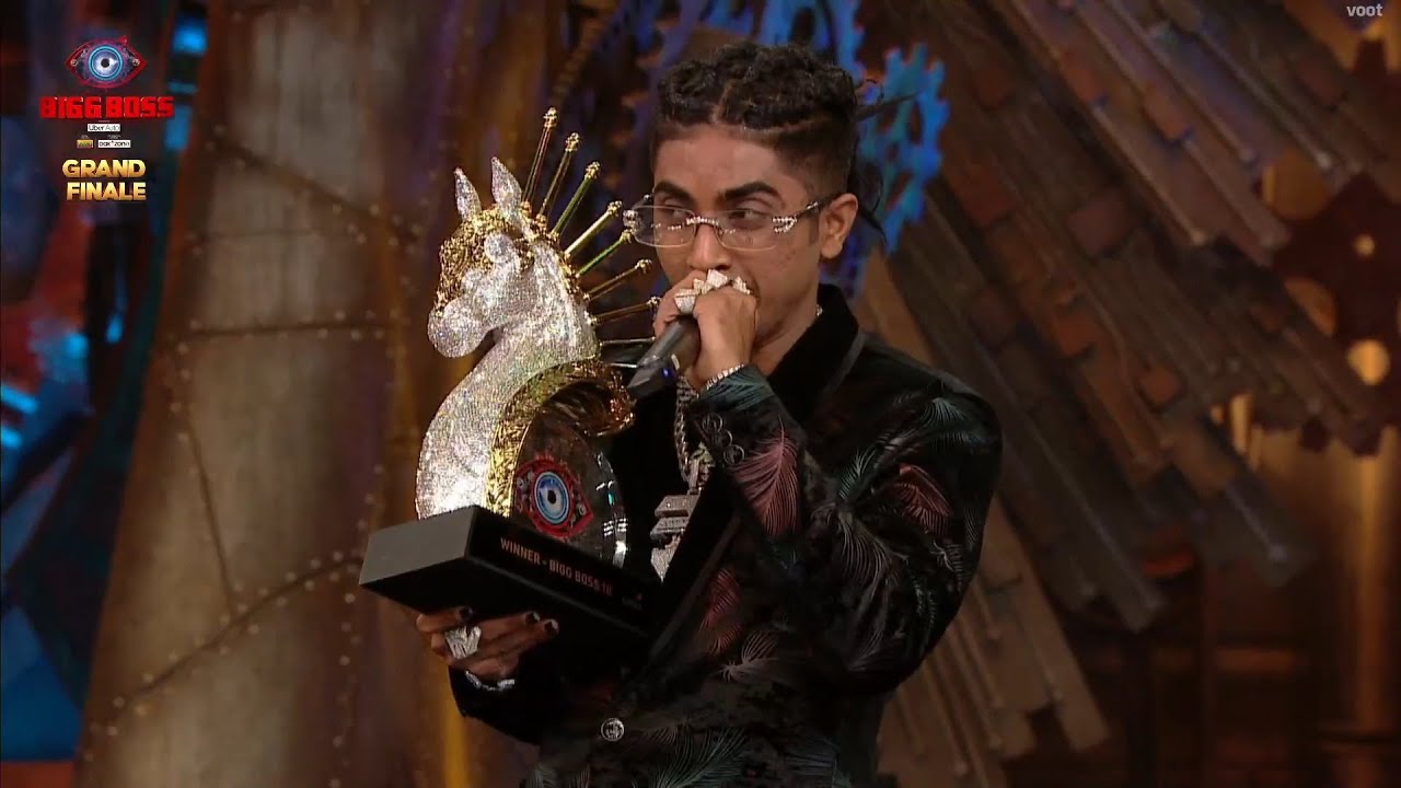 BIGG BOSS 16 Winner MC Stan&rsquo;s Winning Moment | MC Stan Bane BB 16 Winner, Trophy Kiya Apne Naam