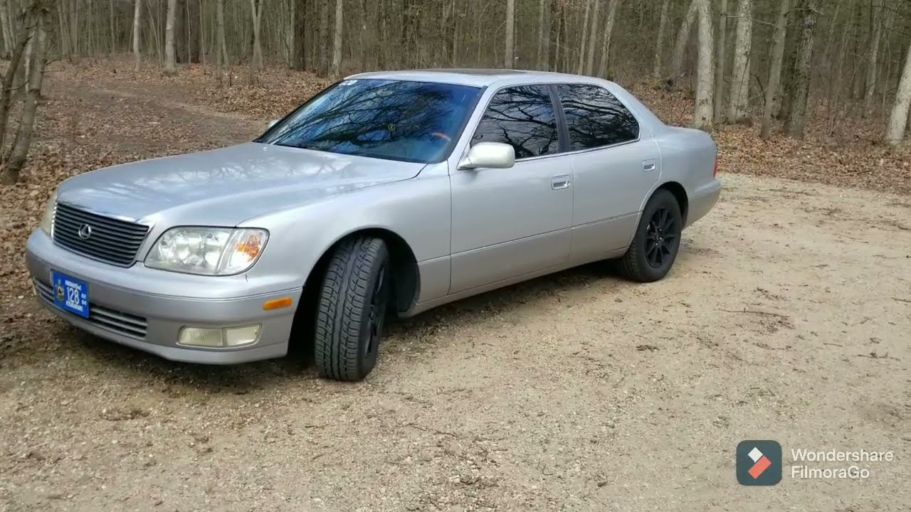 Lexus LS400 vs LS430. Luxury Sedan comparison. Flagship showdown.