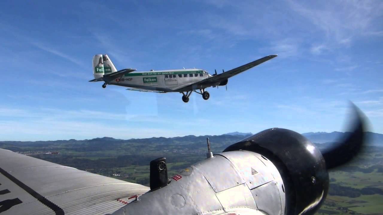 Ju-Air -Takeoff Airfield D&uuml;bendorf RWY11 (Ju-52) (HB-HOY)