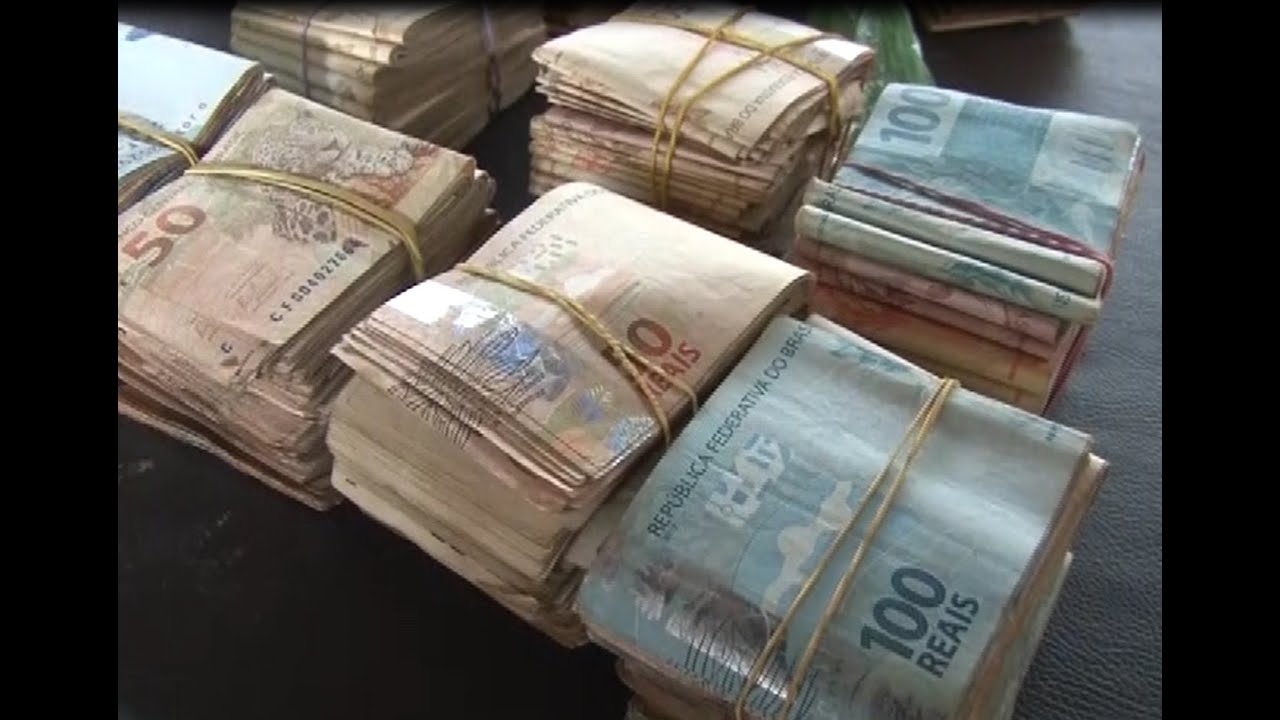 TRAFICANTE É PRESO COM MAIS DE R$ 100.000,00