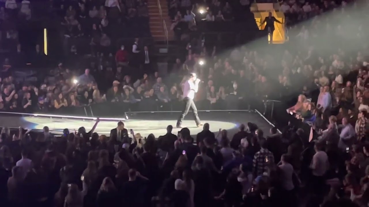 Chase Rice - Lonely If You Are (Live) - Madison Square Garden, NYC - 1/15/22