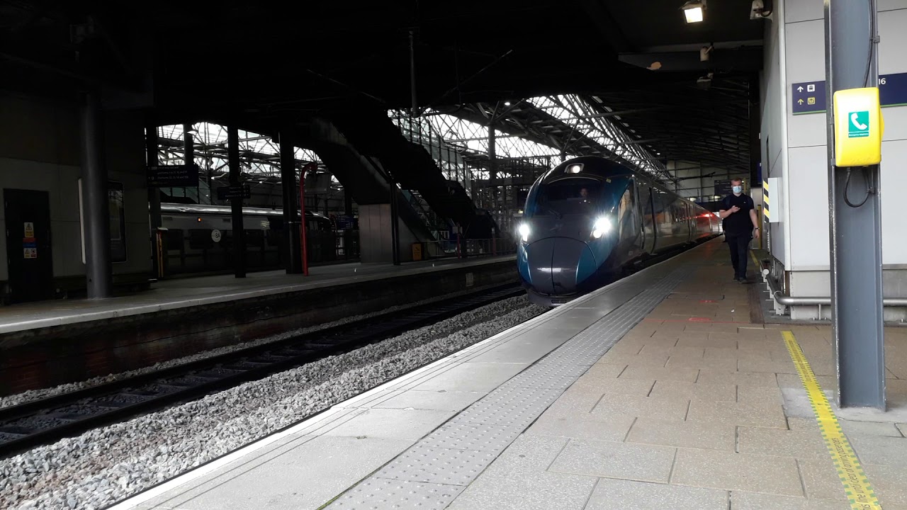 TPE Nova 2 802219 glides out of Leeds (11/09/2020)