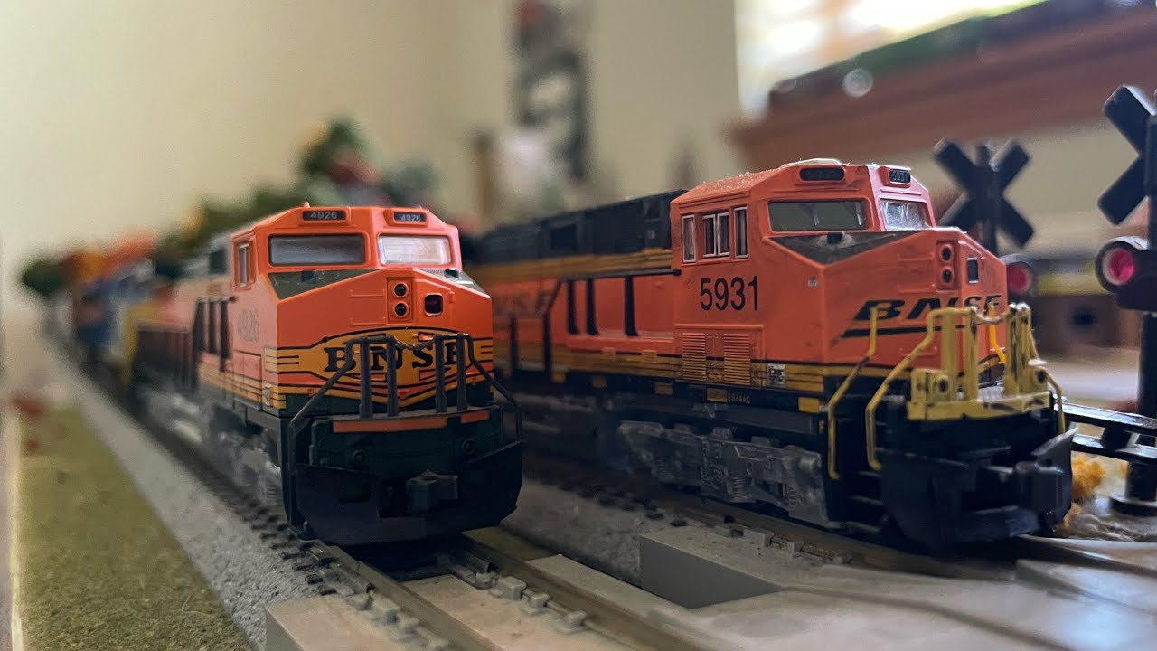 The Race Is On! Two BNSF Freight Trains Race