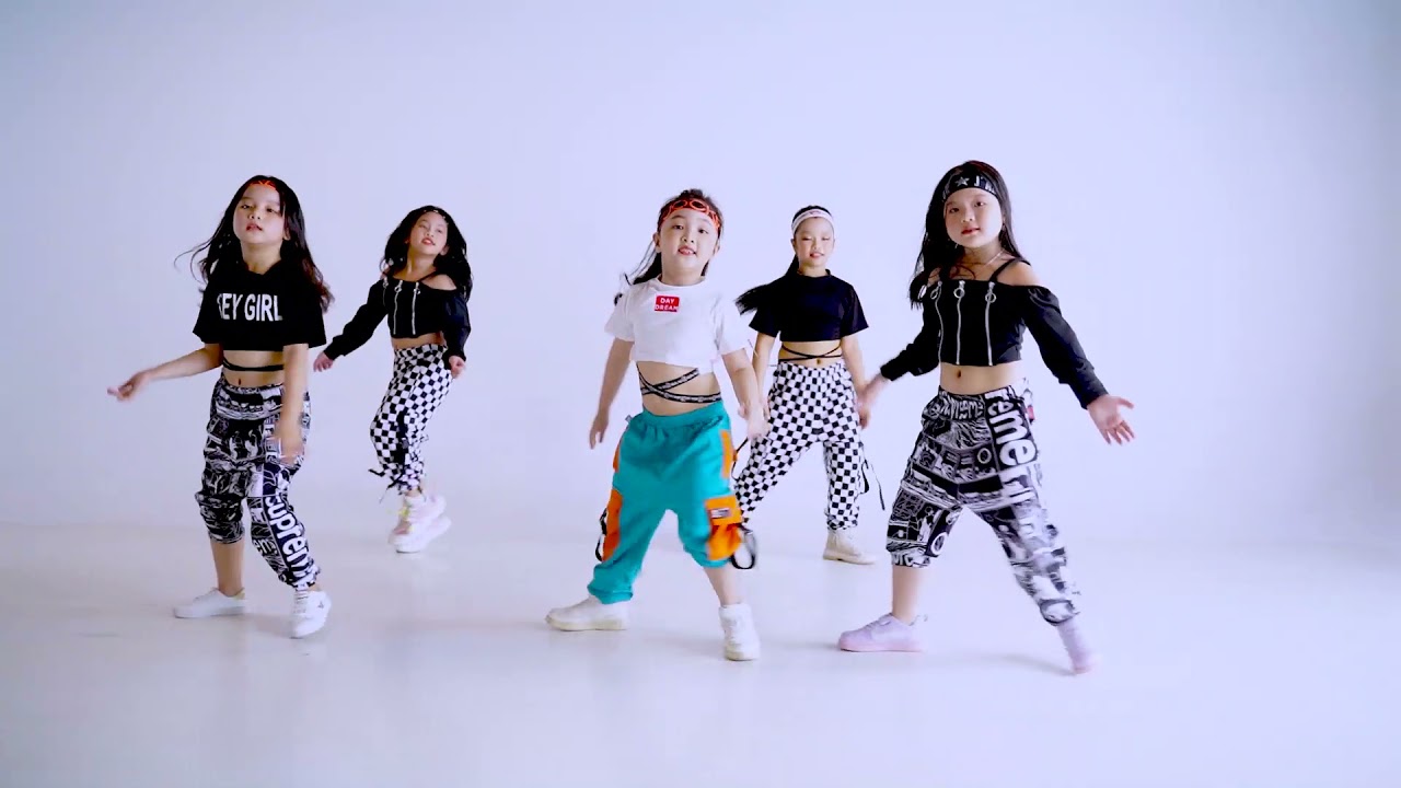 zumba kids - on the floor - Team Cô Nở