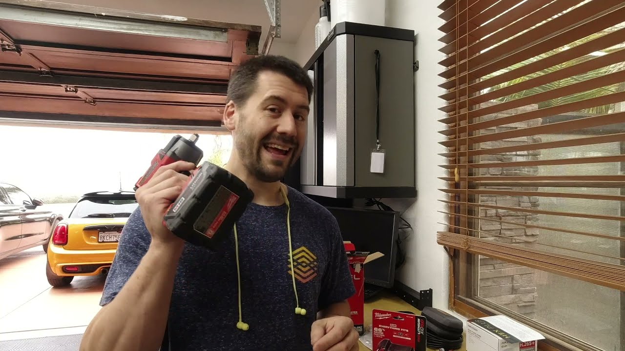 IG147 Milwaukee 2962-20 M18 FUEL 1/2 in Impact Gun with Friction Ring, unboxing!