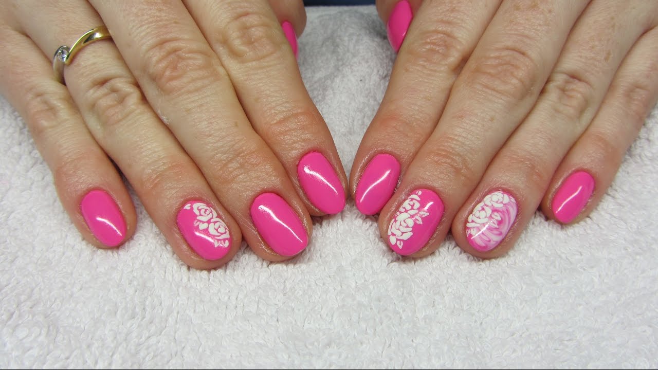 ROSES NAILS - SWETERKOWE R&Oacute;ŻE NA PAZNOKCIACH  - VICTORIA VYNN