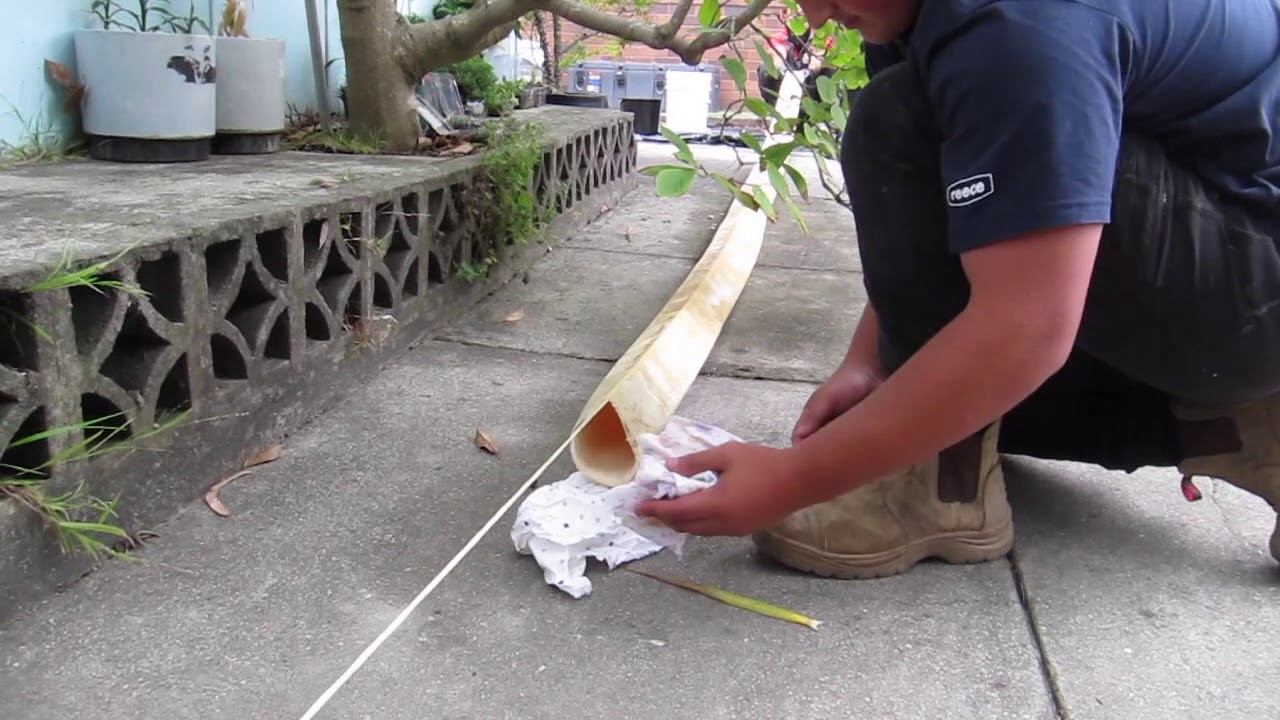 How To Do A Blocked Drain Reline In 3 Minutes | Service Heroes