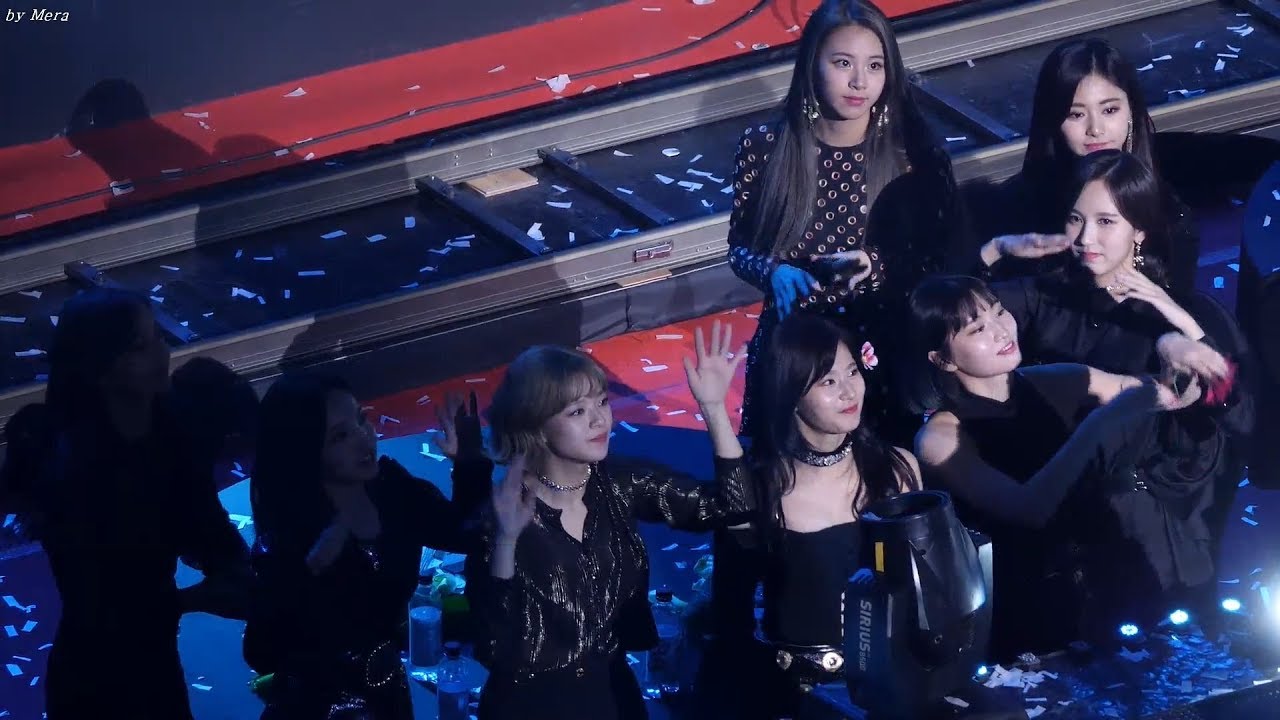 180214 트와이스 (TWICE) 젝스키스 아프지마요+특별해 무대 리액션 직캠 Fancam (2018 가온차트어워드) by Mera