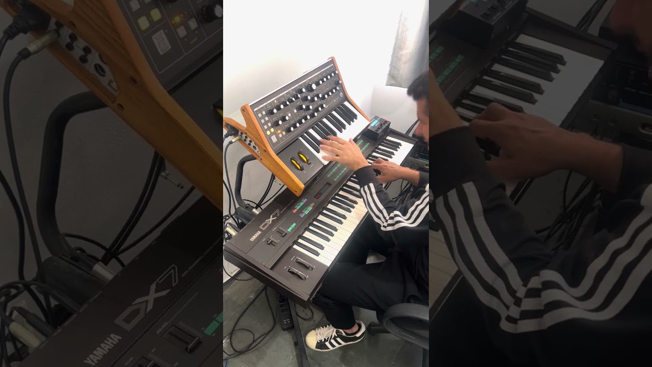 Suspira - groove Lincoln Olivetti e Robson Jorge (Yamaha DX7 e Moog Subsequent 25)