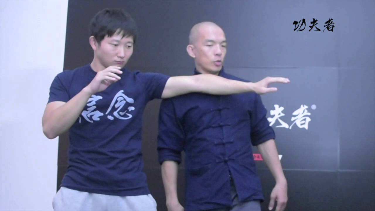 自卫术如何控制直线攻击