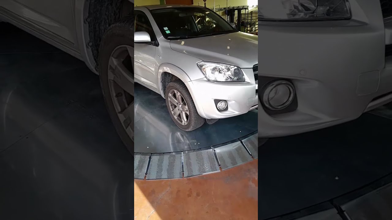 Plateforme tournante voiture mise en place hors fosse.