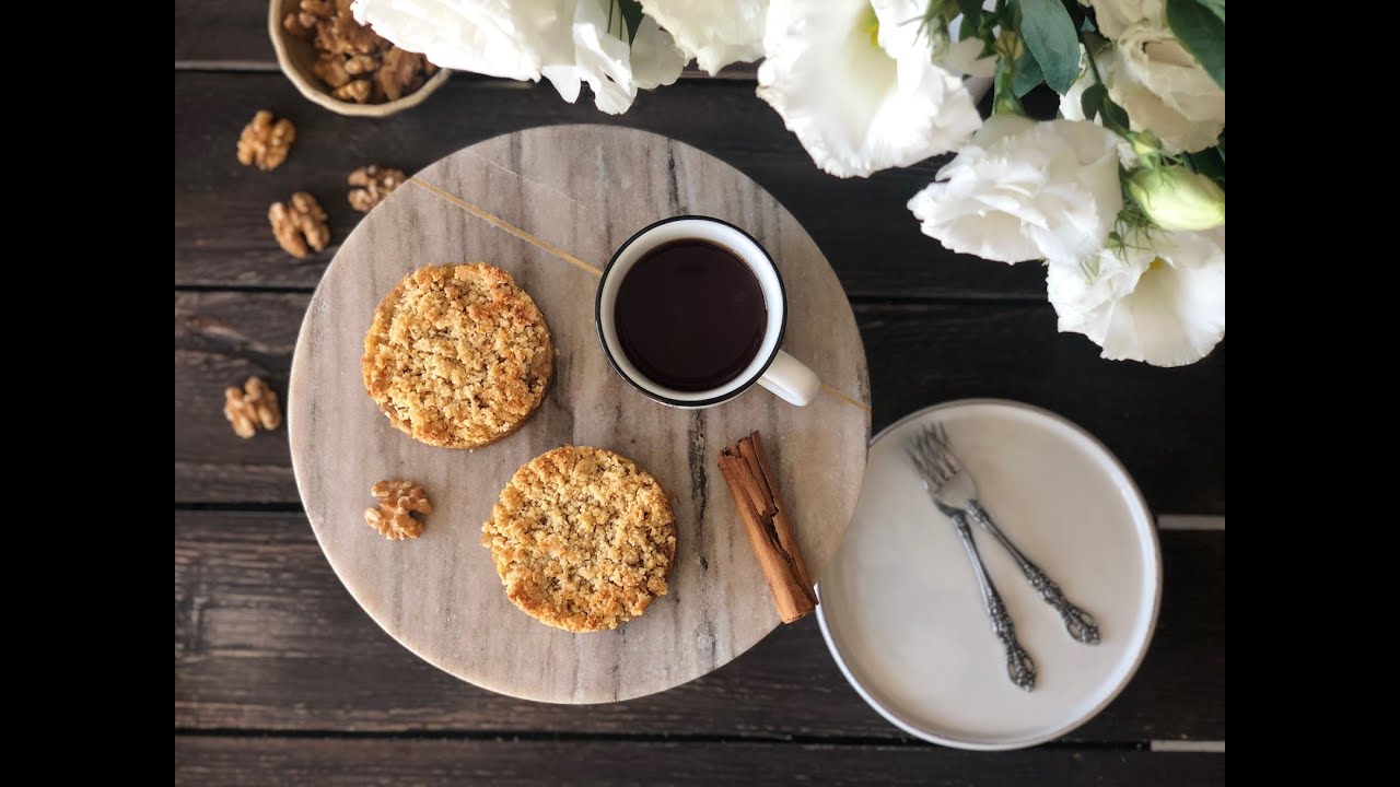 Glutensiz Ekşi Elmalı Crumble Tart | Ayşe Kadaifçi