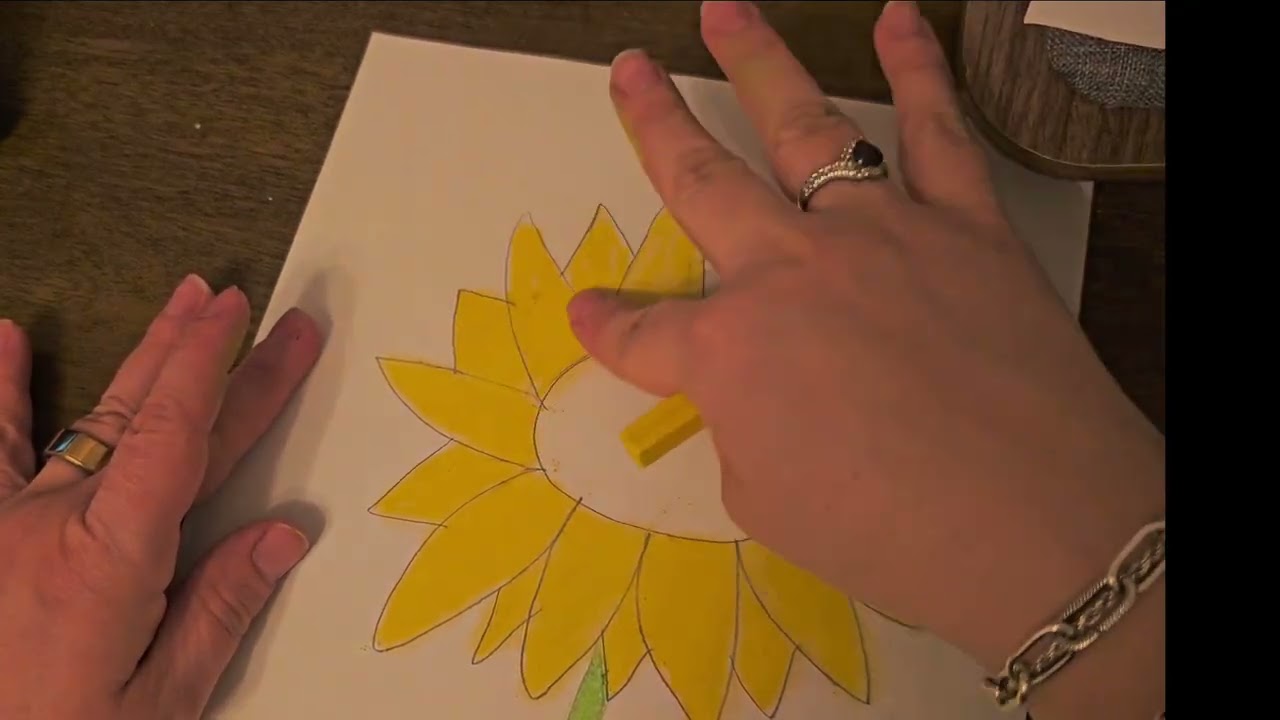 ASMR piano music while making sunflower 🌻