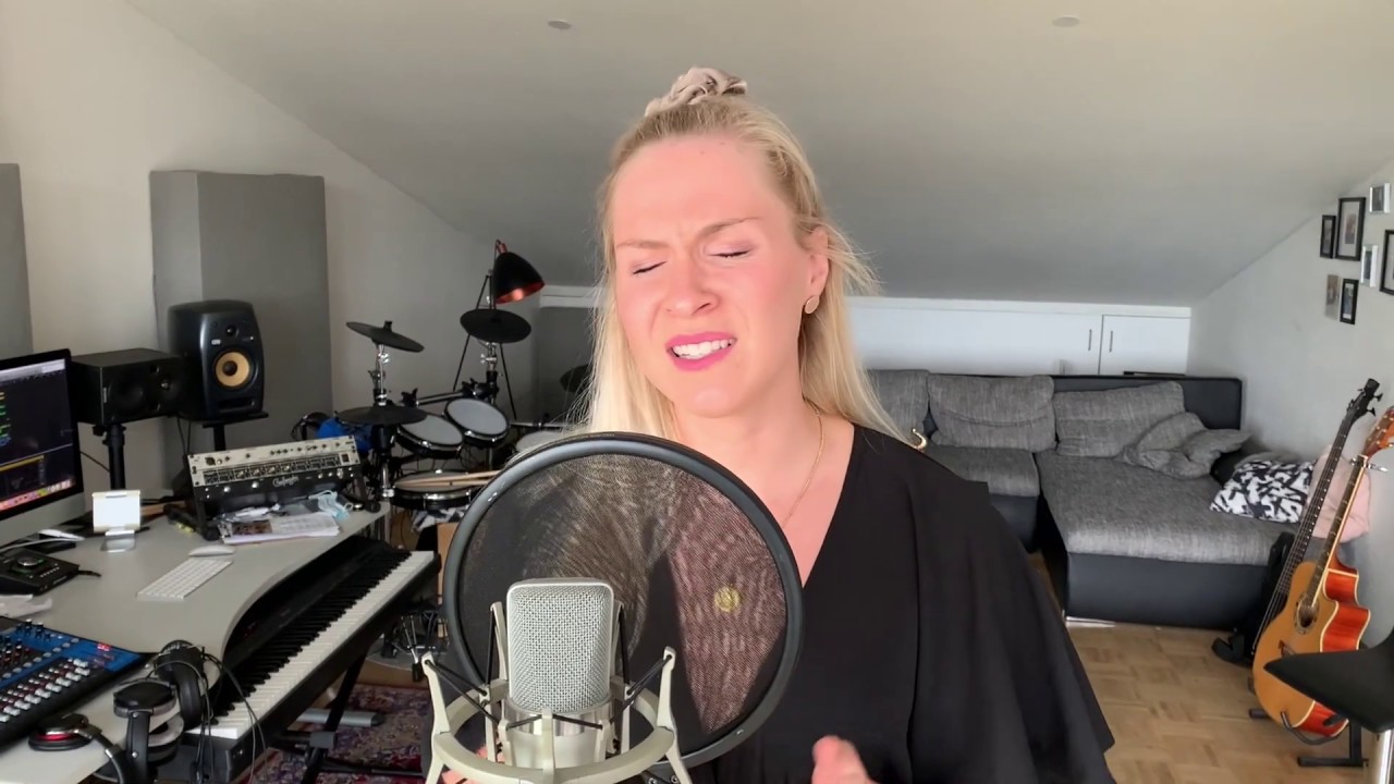 Nobody's Perferct - Larissa Wild - Cover