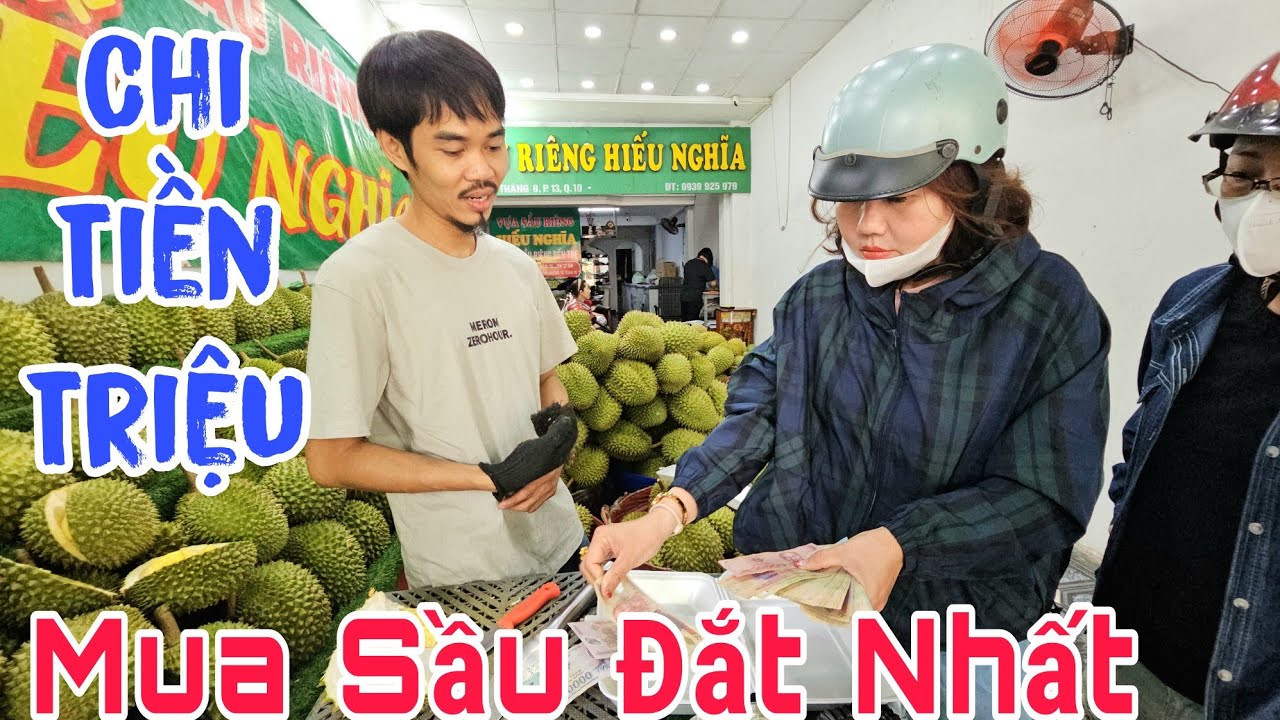 Đầu Năm Khách Chi Tiền Không Tiếc Tay Mua Hàng Loạt Sầu Riêng Đắt Nhất Vựa.
