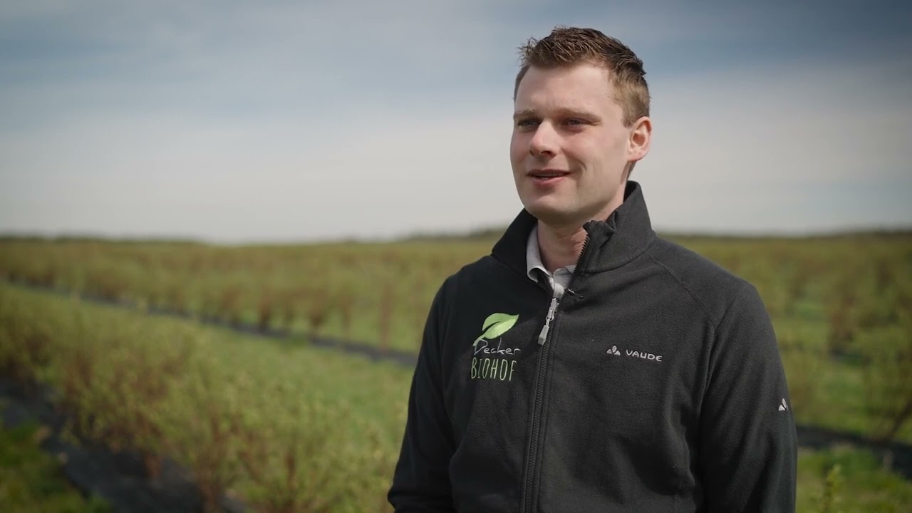 Innovationspreis für Haskap-Direktsaft vom Biohof Decker