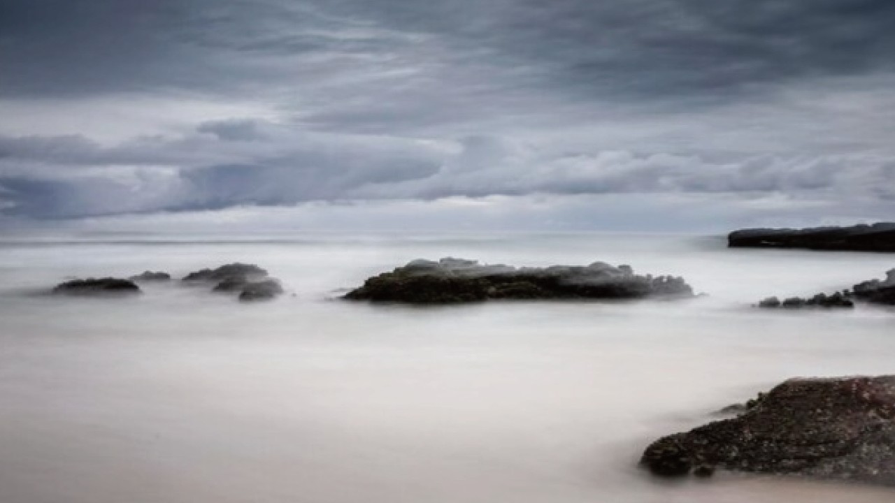 Quiet Piano & Ocean Waves | 1 Hour Ambient Music for Sleep, Study & Afterglow