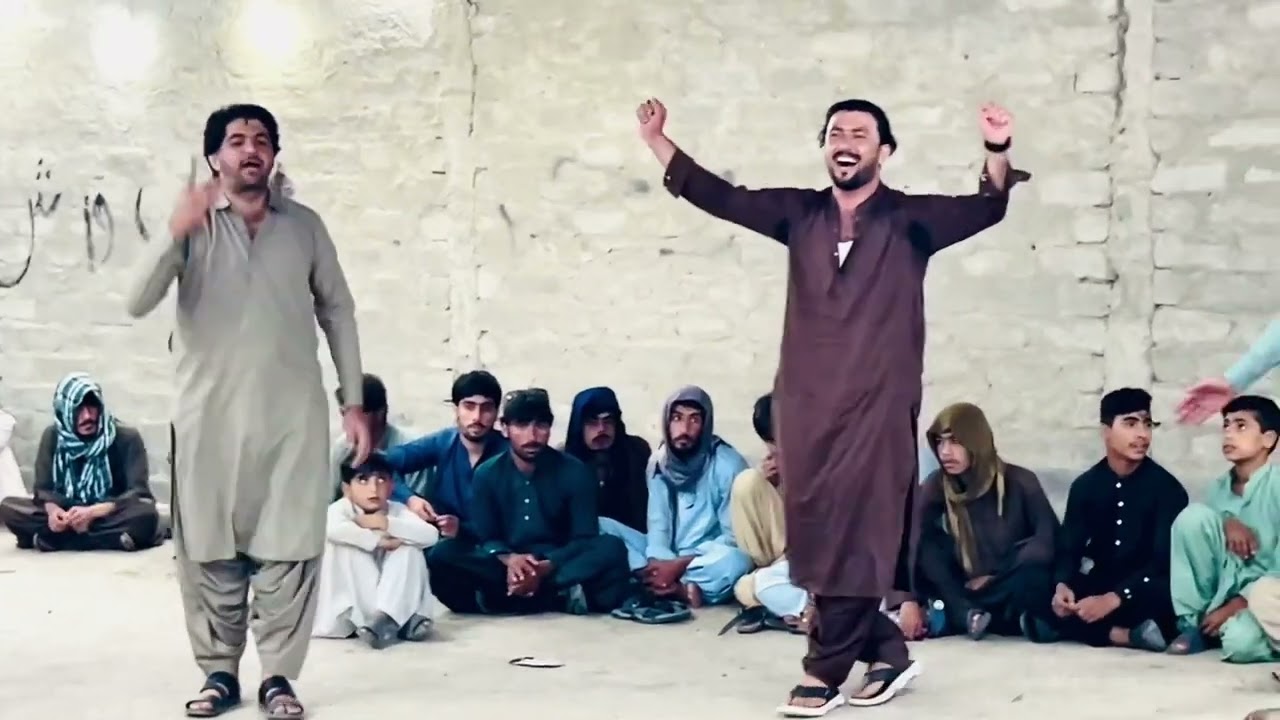 Shaista attan doll sorna da malak samo batezi shaiste tapy #pashtoattan #sorts_video #pashtodance