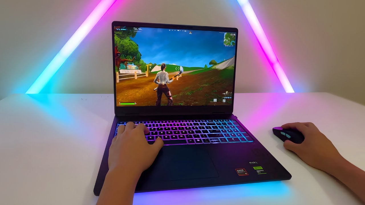 I Bought a EXPENSIVE vs CHEAP Gaming Laptop...