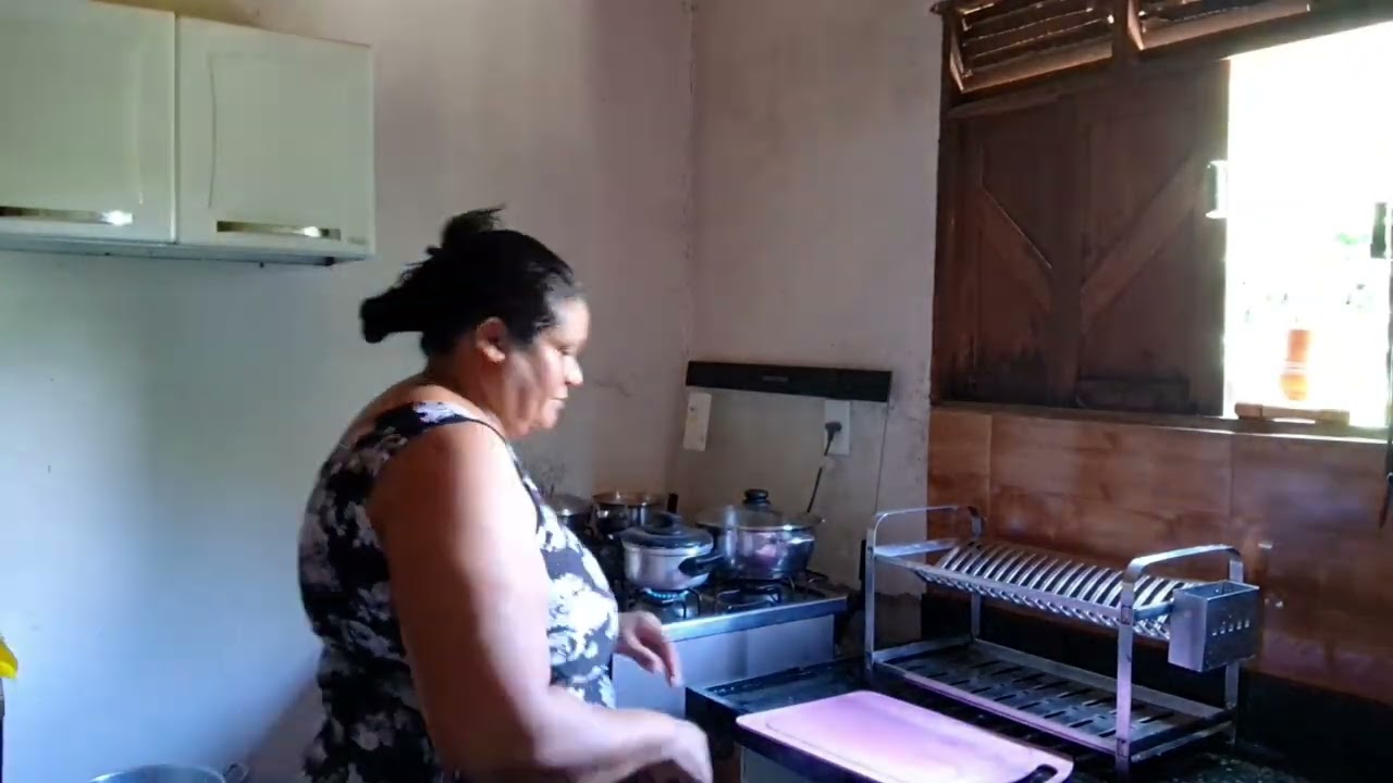 Mais uma manhã  com migo  ,fiz peixe delicioso  para  o almoço  e janta!