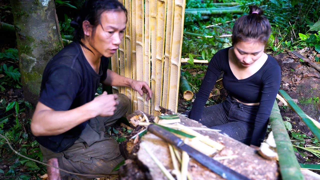 Lý Tử Lanh Làm Một Ngôi Nhà Từ Tre Bên Cạnh Bờ Suối Giúp Lý Tử Linh