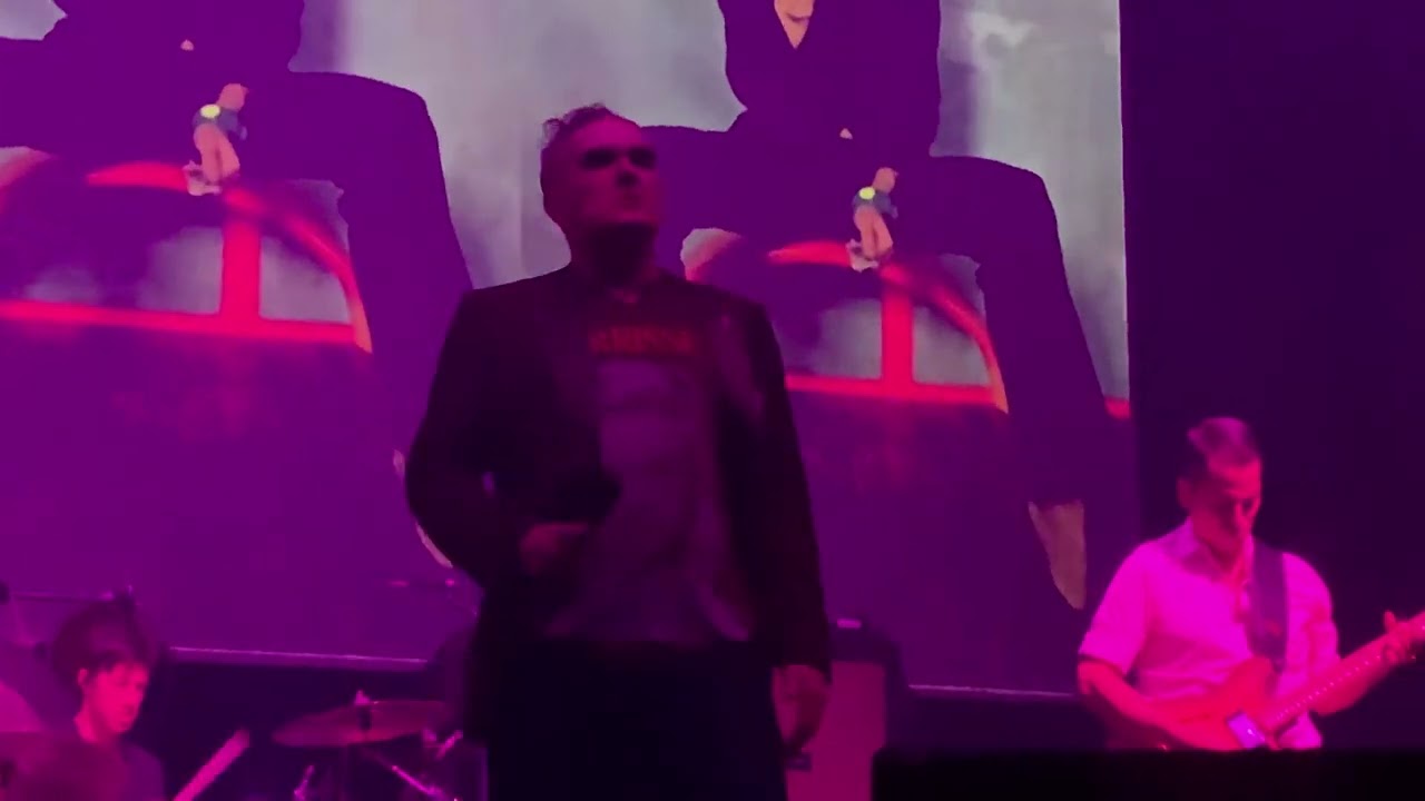 Morrissey - Knockabout World - Live Paris 8.3.2023