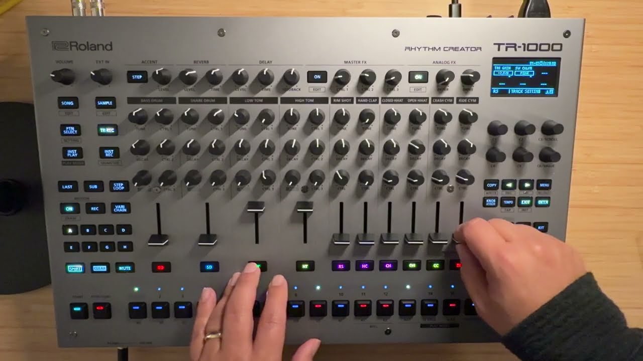 Chicago House sketch 04 (Roland TR 1000)