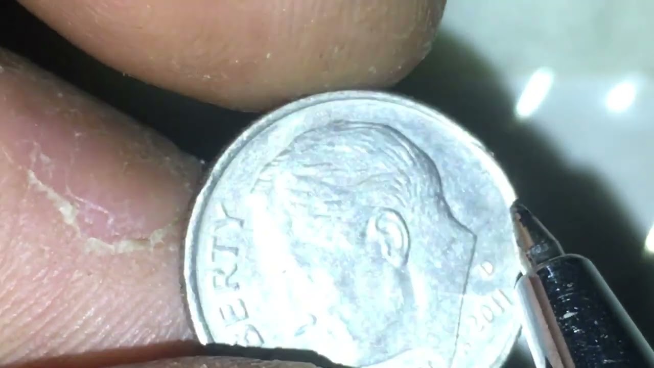Roosevelt One Dime 2011 D - There is a hint of error