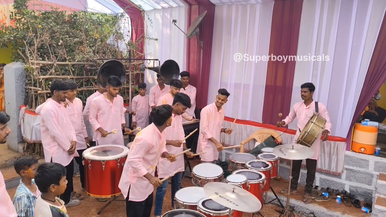 @Superboymusicals 🎹🙌🏻 Haldi show at hometown #Turumbadi #TheRedArmy🛑